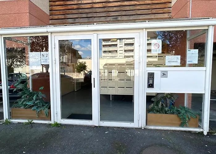 Havre De Paix Climatise Parking T2 *